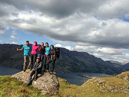 Trekking with mountain guide in Schottland